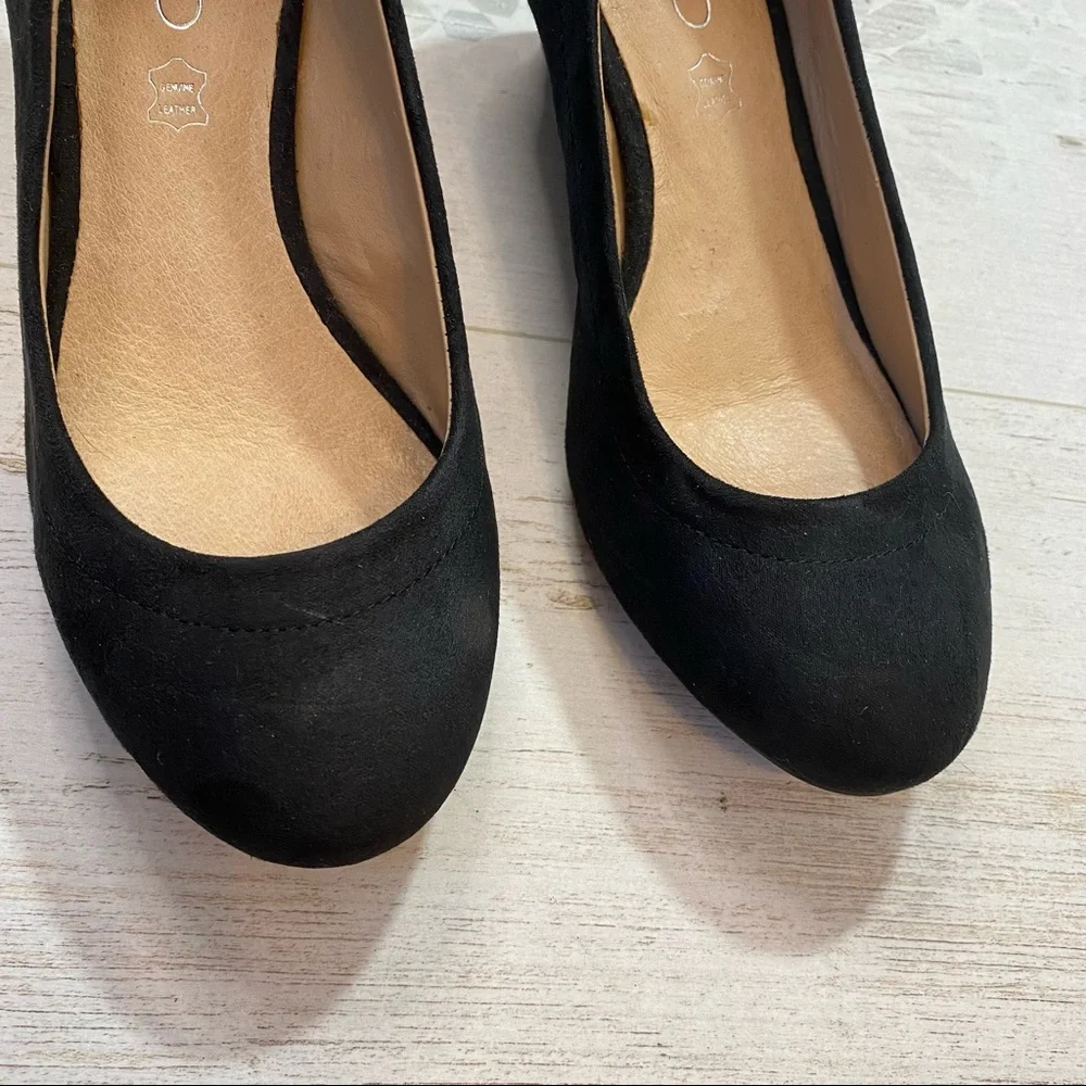 Aldo Black Suede and Leather Wedges